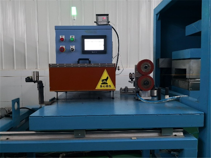 Kapton® Taping Machine (4)